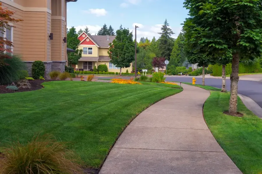 Key Steps To Keep Your Lawn Lush And Green Year-round in Lakeport, CA Key Steps To Keep Your Lawn Lush And Green Year-round in Lakeport, CA